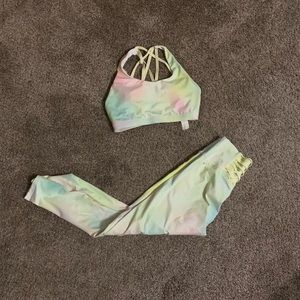 Fabletics size small tie dye set